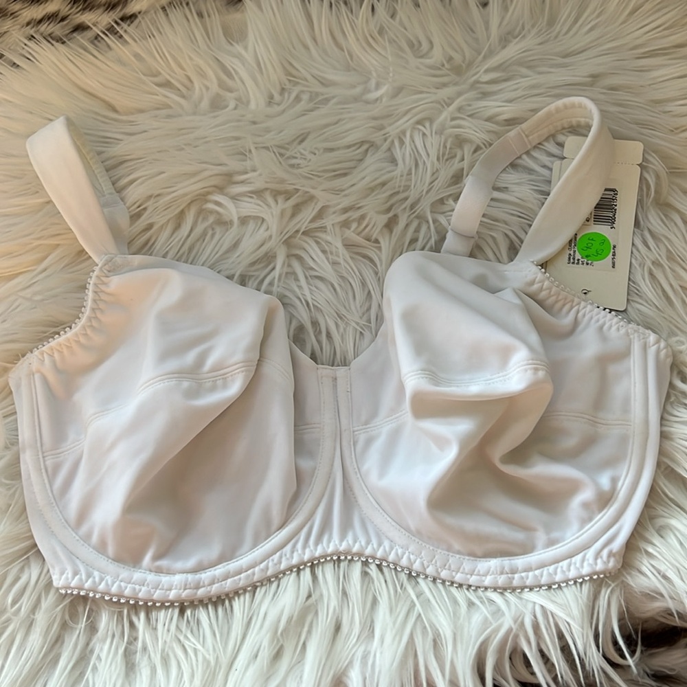 Women’s Bra by Gaia Model 075 Maddalena with Underwire NWT Size 40F